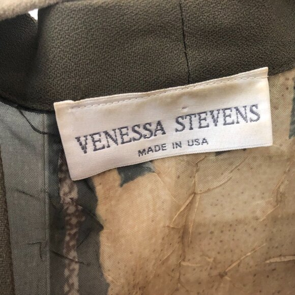 Jumpsuit with matching jacket - Picture 10 of 13